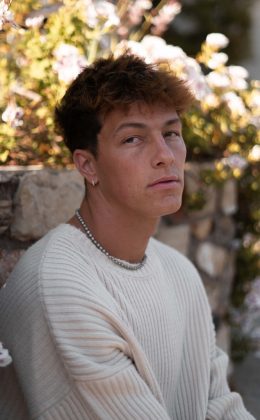 What Happened To Tayler Holder? Shocking Details Revealed - Rising Net