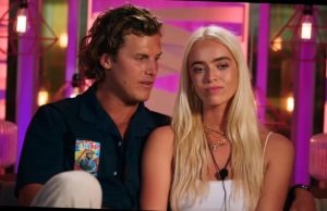 are elys hutchinson and alex snell still together