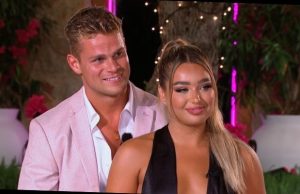 are lucinda strafford and zac nunns still together