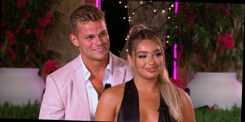 are lucinda strafford and zac nunns still together