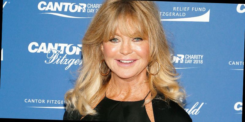 what happened to goldie hawn's face